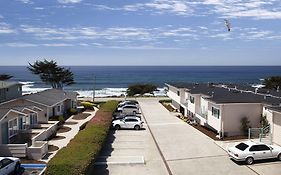 Cambria Landing Inn And Suites